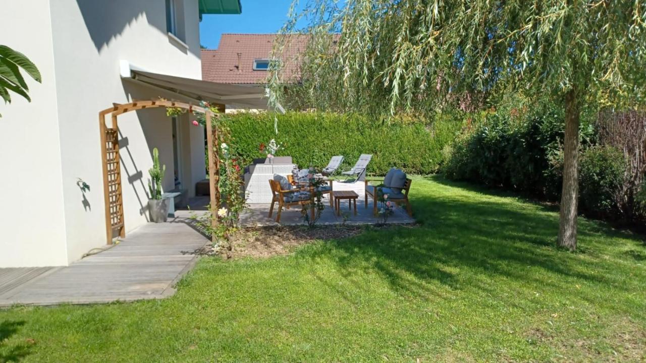 La Maison Du Port, Une Exclusivite Lla Selections By Location Lac Annecy 생조리오즈 외부 사진