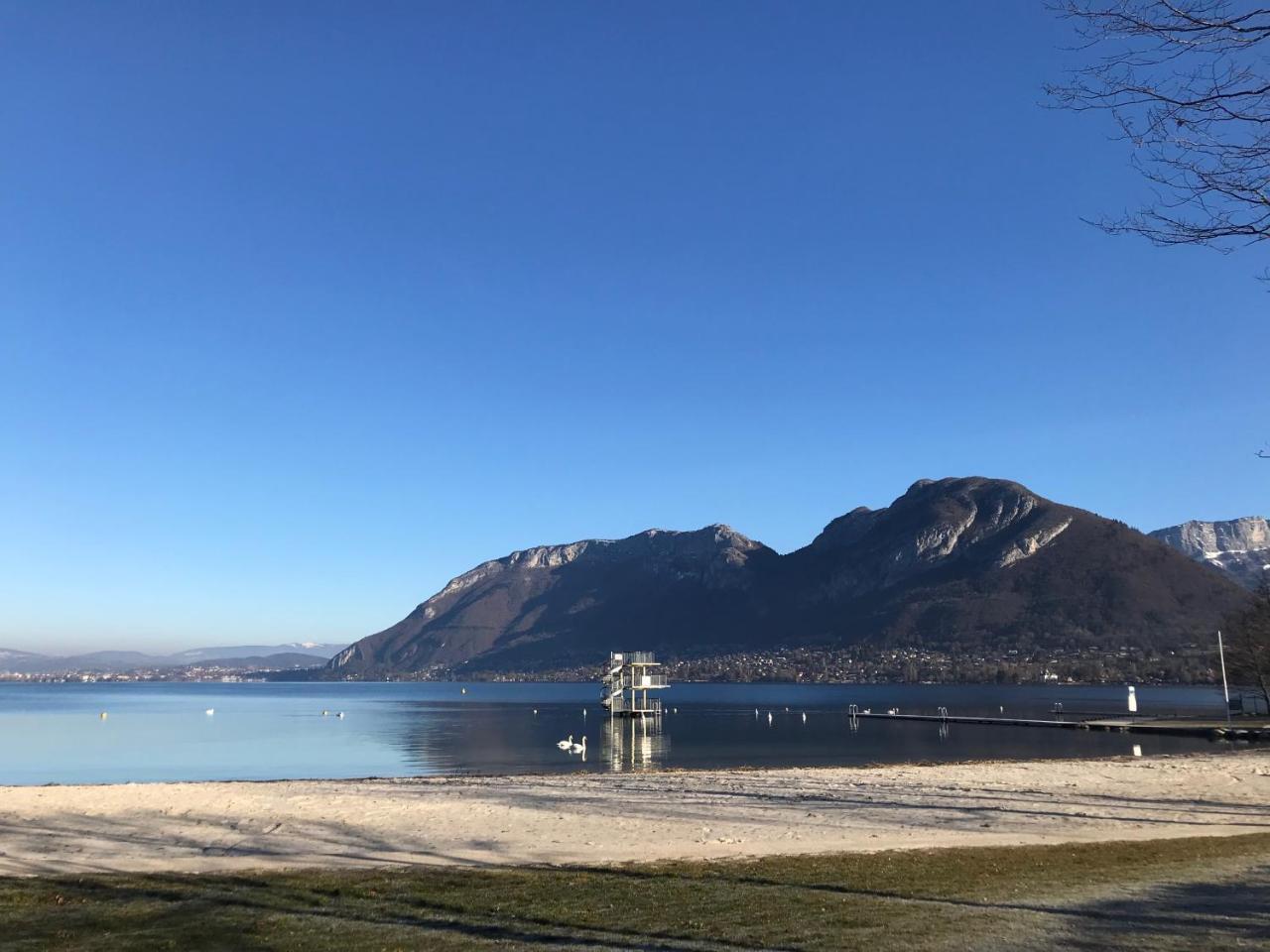 La Maison Du Port, Une Exclusivite Lla Selections By Location Lac Annecy 생조리오즈 외부 사진