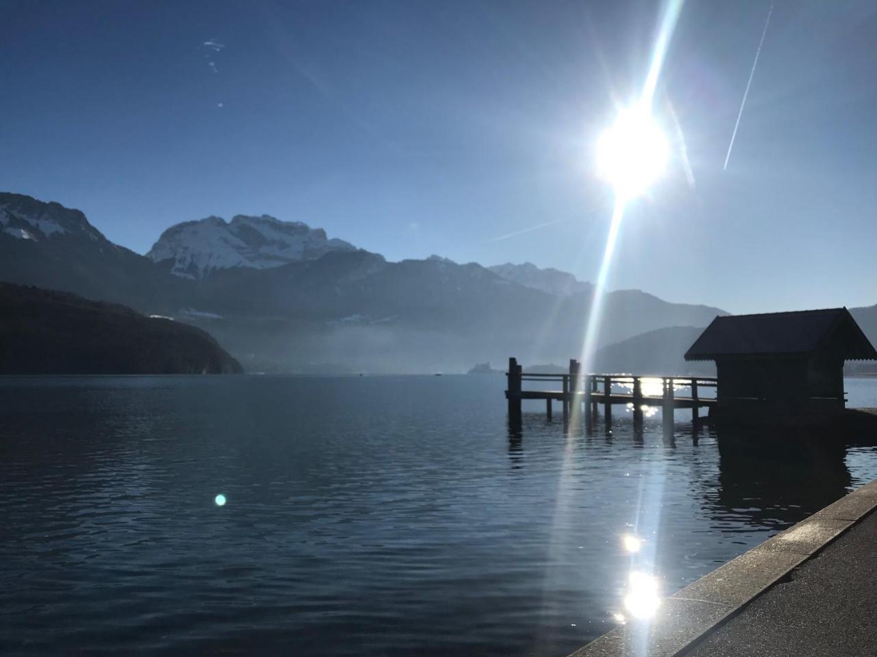 La Maison Du Port, Une Exclusivite Lla Selections By Location Lac Annecy 생조리오즈 외부 사진